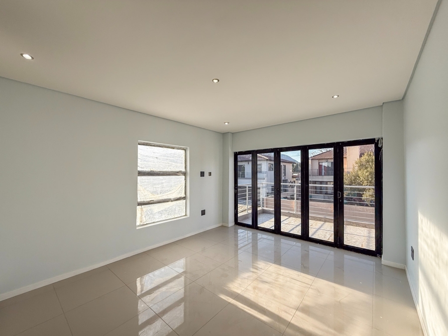 5 Bedroom Property for Sale in Melodie North West
